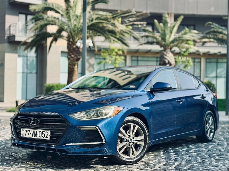 Hyundai Elantra, 2018 il Hyundai Elantra, 2018 il