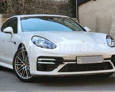 Porsche Panamera GTS, 2022 il