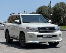 Land Cruiser