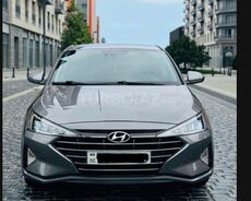 Hyundai Elantra, 2020 il