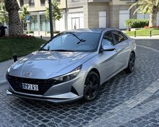Hyundai Elantra 2022