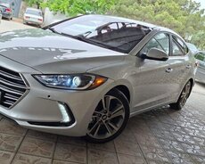 Hyundai Elantra 2017 kirayesi