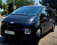 "Hyundai Staria 2025"