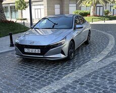 Hyundai Elantra 2022